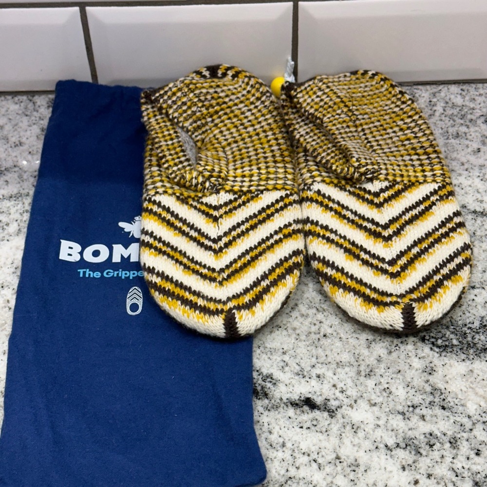 Bombas Kids The Gripper Slipper Chevron Knit Yellow‎ Brown White Medium NWT